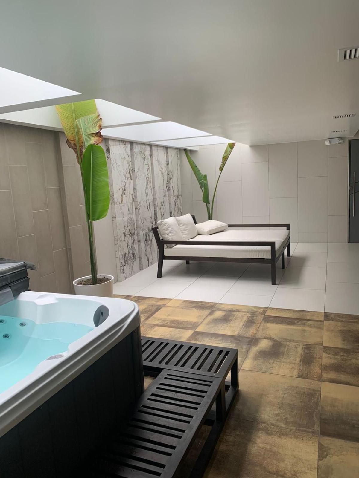 Confort Suite La Carolina Quito Dış mekan fotoğraf